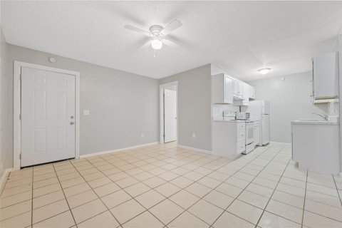 Apartamento en alquiler en Tampa, Florida, 3 dormitorios, 122.63 m2 № 1687667 - foto 4