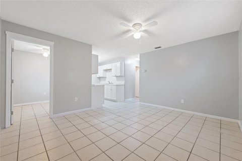 Apartamento en alquiler en Tampa, Florida, 3 dormitorios, 122.63 m2 № 1687667 - foto 3