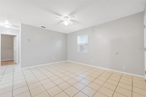 Apartamento en alquiler en Tampa, Florida, 3 dormitorios, 122.63 m2 № 1687667 - foto 5