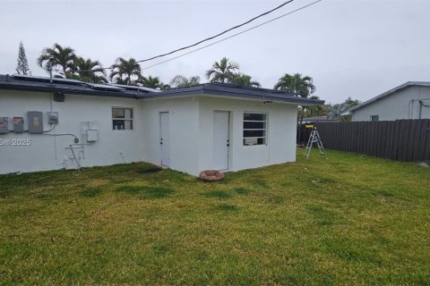 Casa en venta en Miami, Florida, 4 dormitorios, 156.91 m2 № 1764627 - foto 7