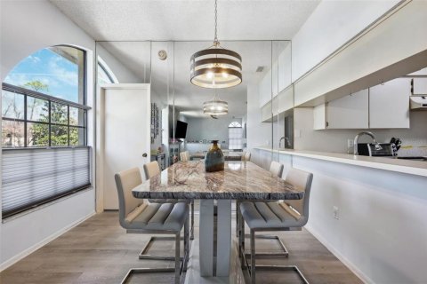 Condominio en venta en Palm Harbor, Florida, 2 dormitorios, 97.08 m2 № 1572571 - foto 5