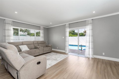 Casa en venta en Hollywood, Florida, 3 dormitorios, 172.05 m2 № 1833792 - foto 7