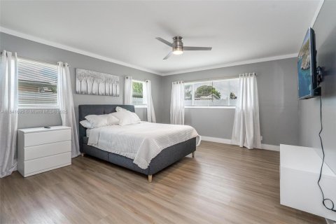 Casa en venta en Hollywood, Florida, 3 dormitorios, 172.05 m2 № 1833792 - foto 9