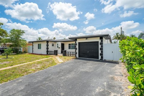 Casa en venta en Hollywood, Florida, 3 dormitorios, 172.05 m2 № 1833792 - foto 18
