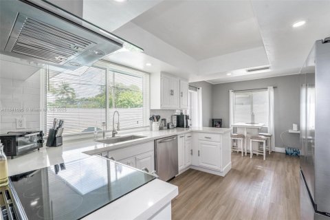 Casa en venta en Hollywood, Florida, 3 dormitorios, 172.05 m2 № 1833792 - foto 23