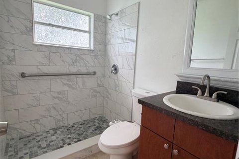 Villa ou maison à louer à Orlando, Floride: 2 chambres, 67.35 m2 № 2417045 - photo 8