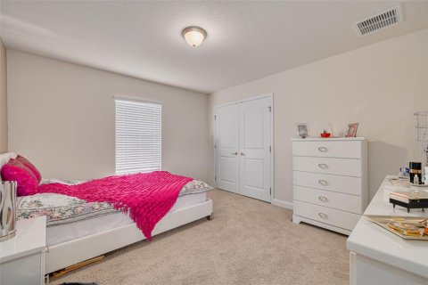 House in Tampa, Florida 4 bedrooms, 236.81 sq.m. № 2151726 - photo 24