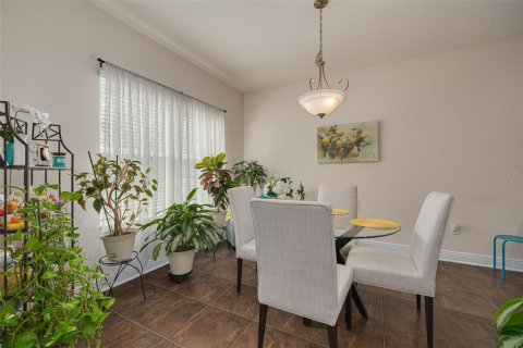 House in Tampa, Florida 4 bedrooms, 236.81 sq.m. № 2151726 - photo 9