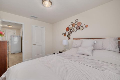 House in Tampa, Florida 4 bedrooms, 236.81 sq.m. № 2151726 - photo 22