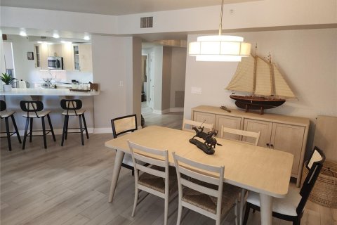 Condominio en alquiler en Clearwater, Florida, 2 dormitorios, 170.94 m2 № 2103680 - foto 24