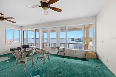 House in Clearwater, Florida 4 bedrooms, 390 sq.m. № 1782816 - photo 23
