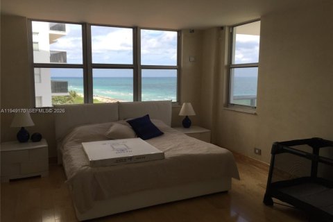 Condo in Miami Beach, Florida, 3 bedrooms  № 2004906 - photo 6