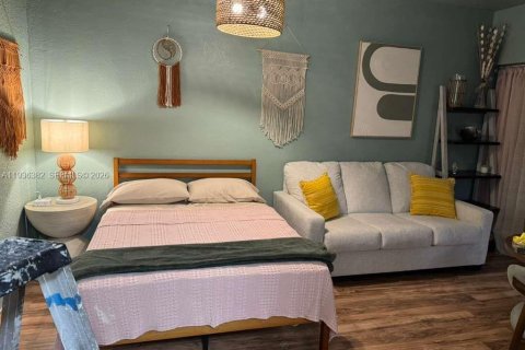 Immobilier commercial à Miami, Floride 1 chambre, 267.37 m2 № 2000406