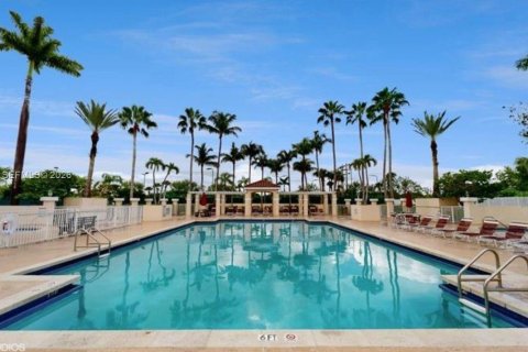 Immobilier commercial à louer à Miami, Floride: 1 chambre, 267.37 m2 № 2000406 - photo 8