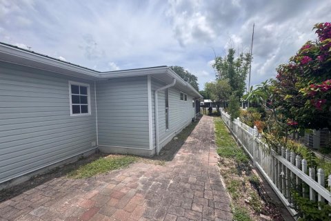 Купить виллу или дом в Окичоби, Флорида 3 комнаты, 140м2, № 2175778 - фото 22
