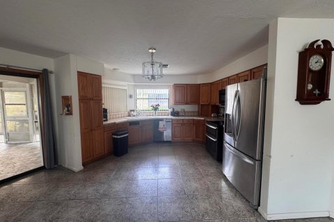 Купить виллу или дом в Окичоби, Флорида 3 комнаты, 140м2, № 2175778 - фото 13