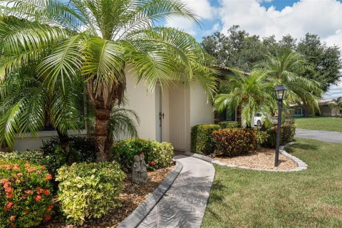 Condo in Venice, Florida, 2 bedrooms  № 2352507 - photo 4