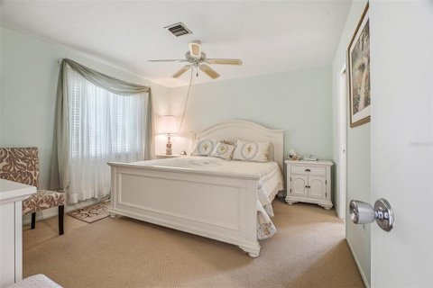 Condo in Venice, Florida, 2 bedrooms  № 2352507 - photo 15