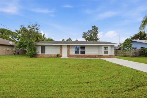 Villa ou maison à Port St. Lucie, Floride 3 chambres, 145.3 m2 № 2290214