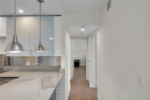 Condo in Sunny Isles Beach, Florida, 2 bedrooms  № 1787282 - photo 22