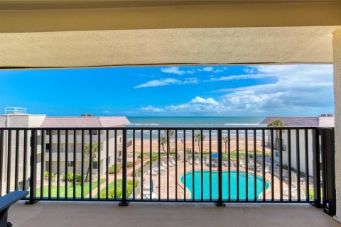 Condo in Ormond Beach, Florida, 2 bedrooms № 2201739 - photo 26