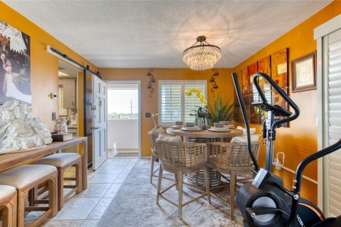 Condo in Ormond Beach, Florida, 2 bedrooms № 2201739 - photo 6