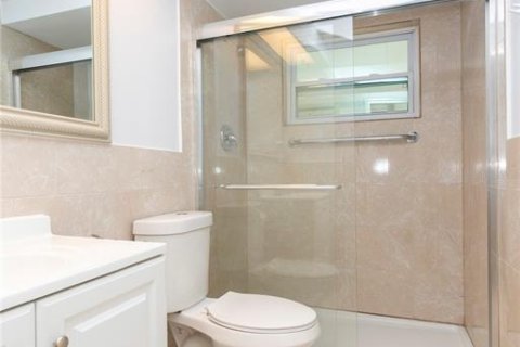 House in Holiday, Florida 2 bedrooms, 93.27 sq.m. № 1792326 - photo 9