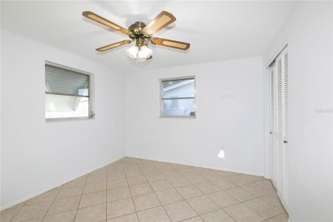 House in Holiday, Florida 2 bedrooms, 93.27 sq.m. № 1792326 - photo 8