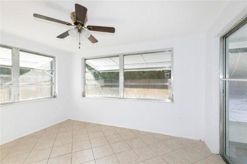 House in Holiday, Florida 2 bedrooms, 93.27 sq.m. № 1792326 - photo 11