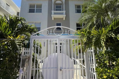 Copropriété à vendre à Miami Beach, Floride: 1 chambre, 53.88 m2 № 1979226 - photo 2