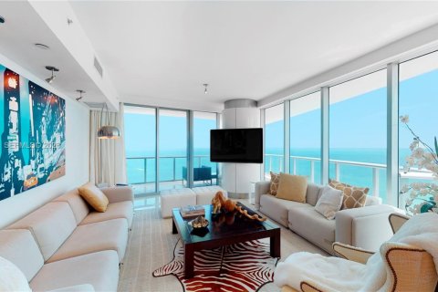 Condo in Sunny Isles Beach, Florida, 4 bedrooms  № 2066831 - photo 3