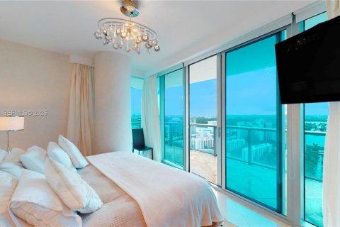 Condo in Sunny Isles Beach, Florida, 4 bedrooms  № 2066831 - photo 10