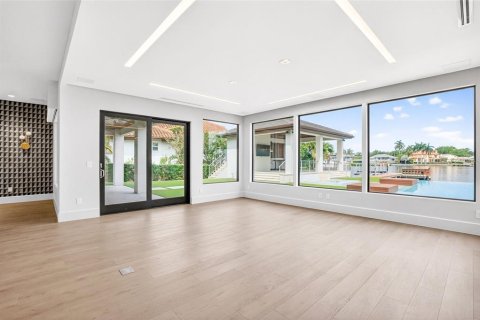 Casa en venta en Saint Petersburg, Florida, 4 dormitorios, 493.31 m2 № 2195132 - foto 9