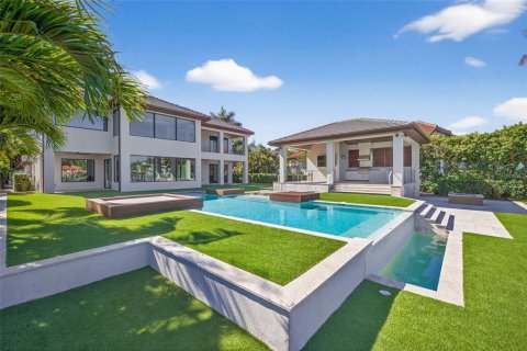 Casa en venta en Saint Petersburg, Florida, 4 dormitorios, 493.31 m2 № 2195132 - foto 28