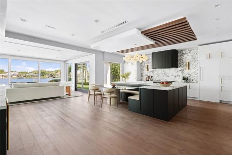 Casa en venta en Saint Petersburg, Florida, 4 dormitorios, 493.31 m2 № 2195132 - foto 30