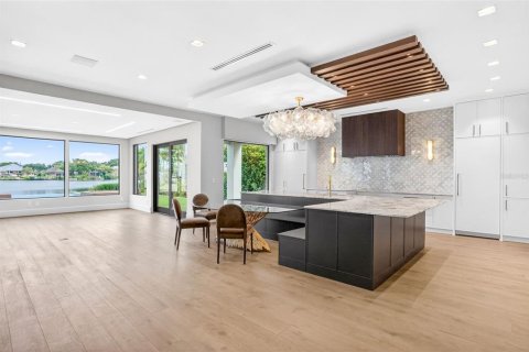 Casa en venta en Saint Petersburg, Florida, 4 dormitorios, 493.31 m2 № 2195132 - foto 12