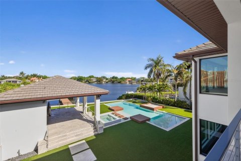 Casa en venta en Saint Petersburg, Florida, 4 dormitorios, 493.31 m2 № 2195132 - foto 26