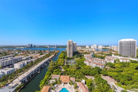 Condo in Aventura, Florida, 3 bedrooms  № 1811587 - photo 25