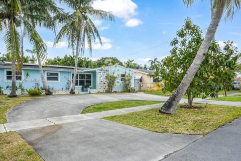 House in Hollywood, Florida 3 bedrooms, 108.7 sq.m. № 1705656 - photo 26