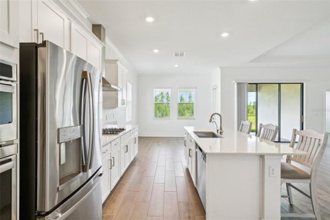 Villa ou maison à louer à Land O' Lakes, Floride: 4 chambres, 246.56 m2 № 1903232 - photo 8