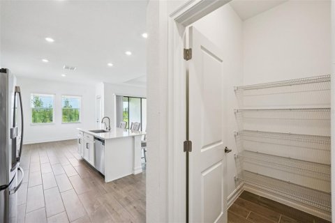 Villa ou maison à louer à Land O' Lakes, Floride: 4 chambres, 246.56 m2 № 1903232 - photo 10