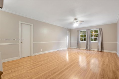 Condominio en venta en Fort Lauderdale, Florida, 1 dormitorio, 63.64 m2 № 1937180 - foto 19