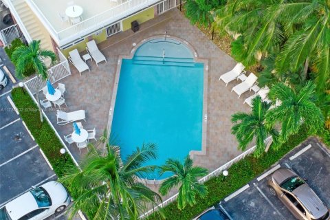 Condominio en venta en Fort Lauderdale, Florida, 1 dormitorio, 63.64 m2 № 1937180 - foto 30