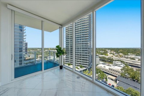 Condo in Tampa, Florida, 3 bedrooms  № 2198899 - photo 27