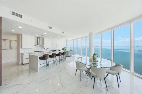Condo in Tampa, Florida, 3 bedrooms  № 2198899 - photo 7