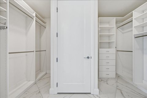 Condo in Tampa, Florida, 3 bedrooms  № 2198899 - photo 29