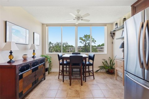 Condominio en venta en Saint Petersburg, Florida, 2 dormitorios, 96.15 m2 № 2213940 - foto 28