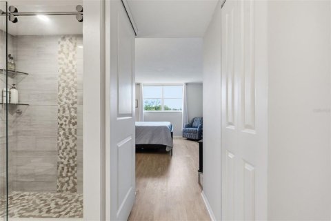 Condominio en venta en Saint Petersburg, Florida, 2 dormitorios, 96.15 m2 № 2213940 - foto 4