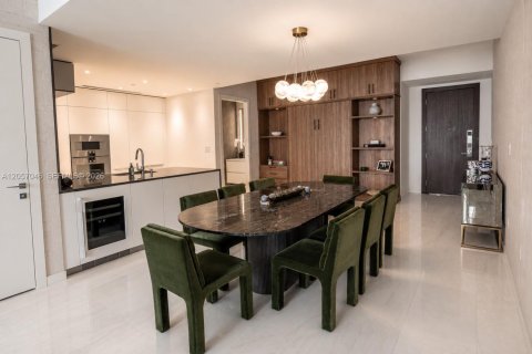 Copropriété à louer à Miami, Floride: 2 chambres, 133.5 m2 № 2168113 - photo 12