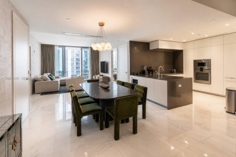 Copropriété à louer à Miami, Floride: 2 chambres, 133.5 m2 № 2168113 - photo 13
